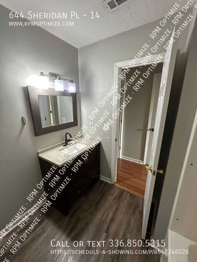 644 Sheridan Pl #14 - Photo 4 of 18