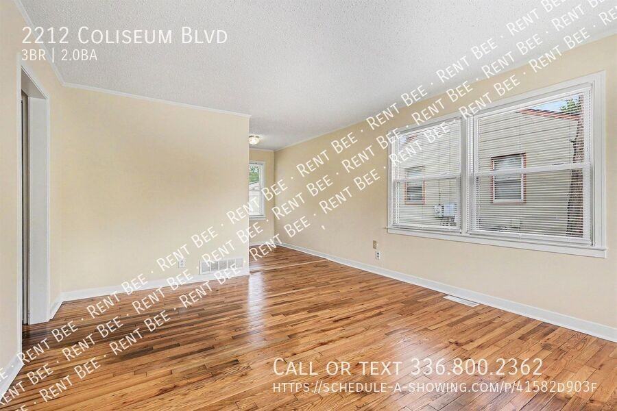 2212 Coliseum Blvd - Photo 4 of 17