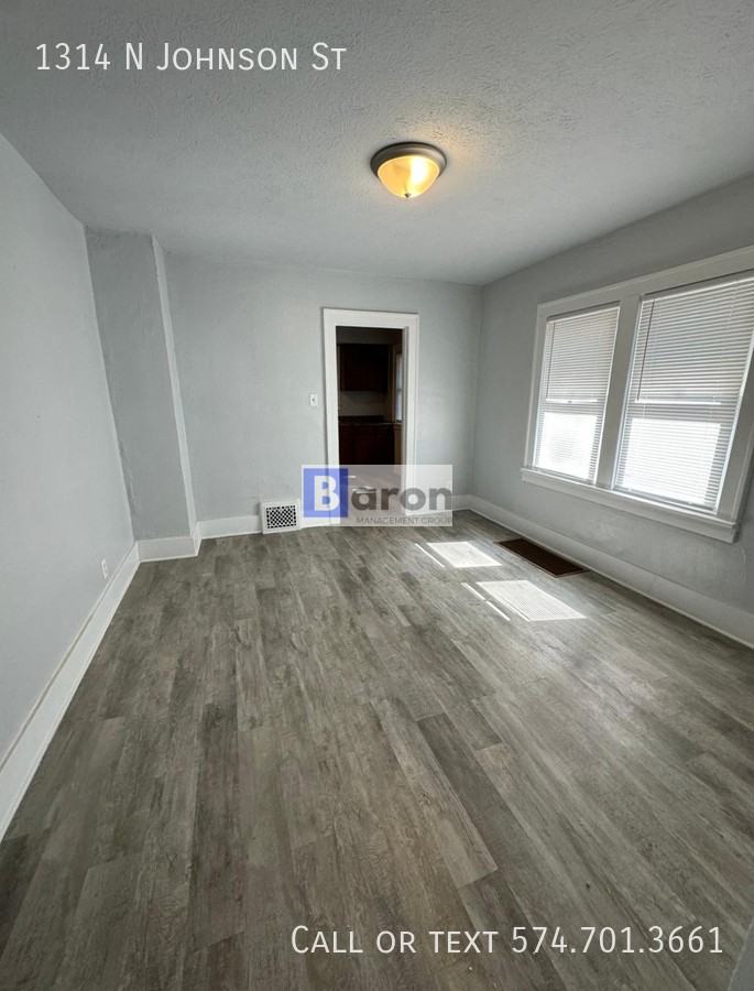 1314 Johnson St - Photo 2 of 10