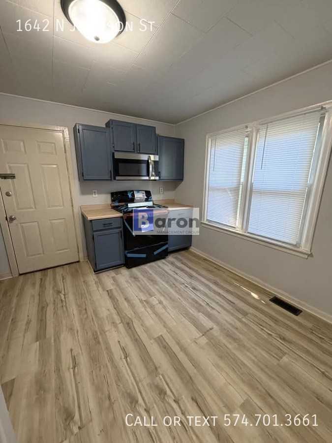 1642 Johnson St - Photo 4 of 6