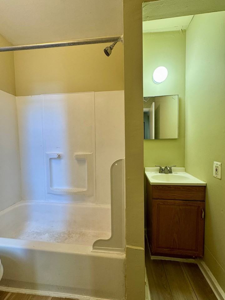 Apartment Units in Midtown, Baltimore, MD! - Photo 2 of 29