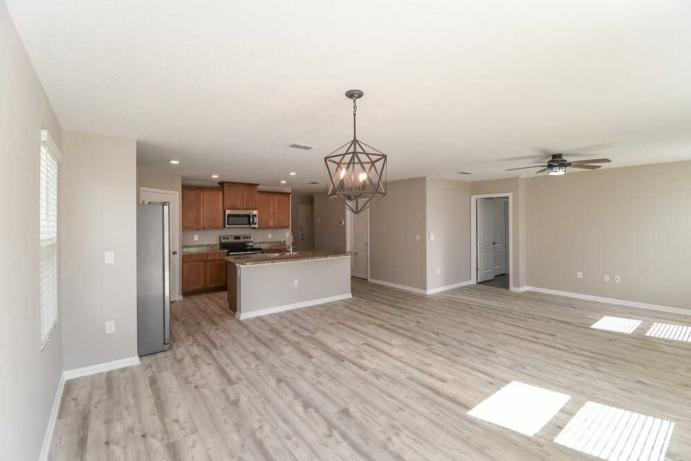 2283 Pebble Point Dr - Photo 7 of 19