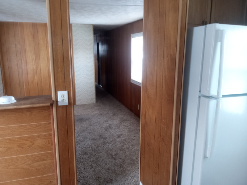 2405 W College St #22 - Photo 7 of 25