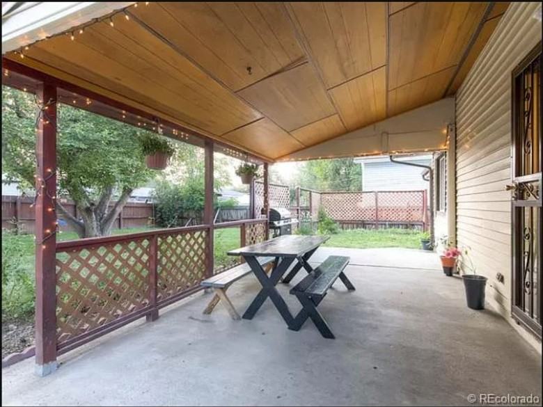 1815 S Sunset Way - Photo 3 of 4