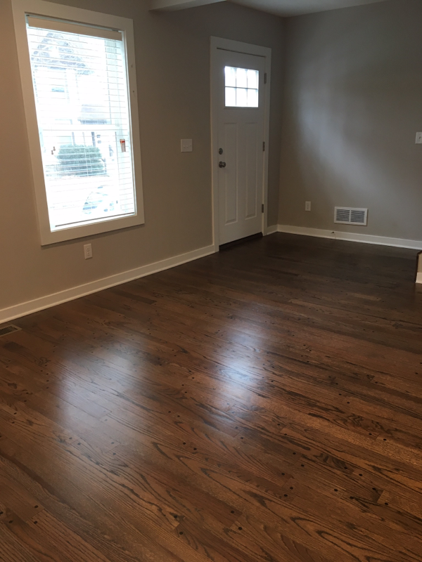 2622 S Lenox St - Photo 3 of 9