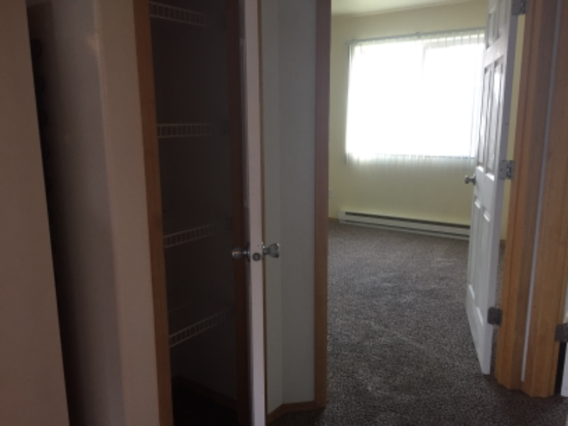 105 E King St - Photo 5 of 9