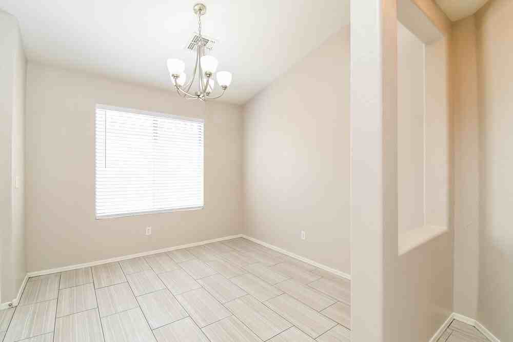 2460 W Tanner Ranch Rd - Photo 5 of 16