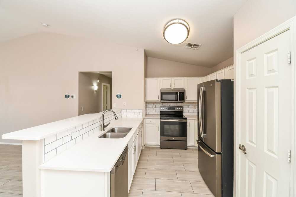 2460 W Tanner Ranch Rd - Photo 7 of 16