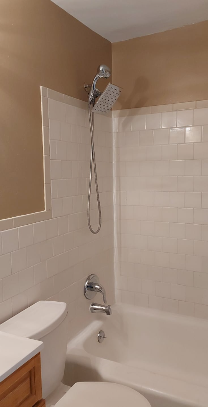 1114 Anglesea St - Photo 2 of 18