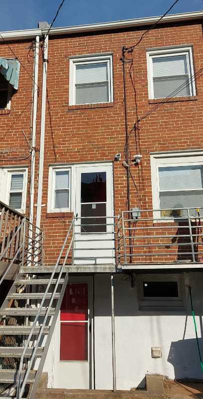 1114 Anglesea St - Photo 6 of 19