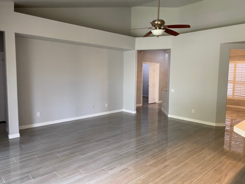3358 E Wickieup Ln - Photo 5 of 27