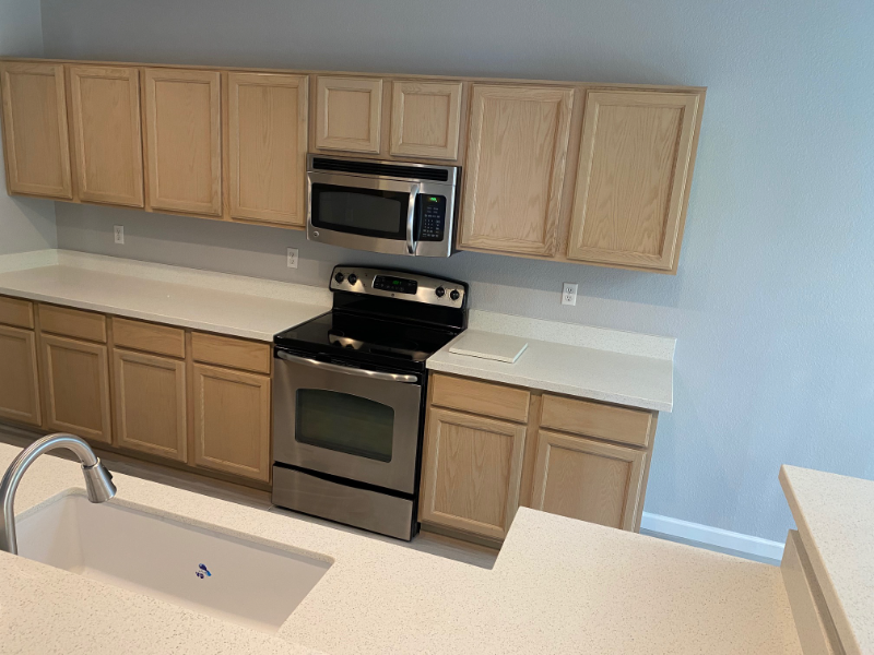 3358 E Wickieup Ln - Photo 7 of 27