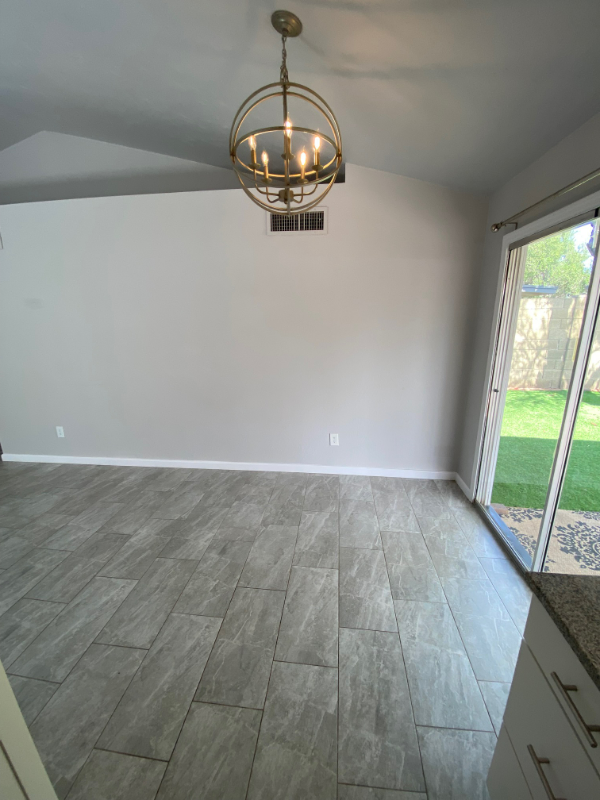 16253 N 18th St - Photo 4 of 14