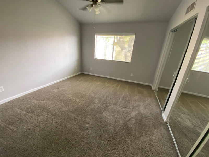16253 N 18th St - Photo 5 of 14