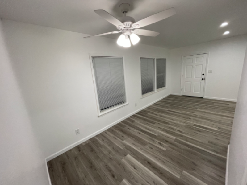 4910 E Stearns St - Photo 5 of 14