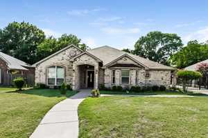 featured image of 131 Annette St