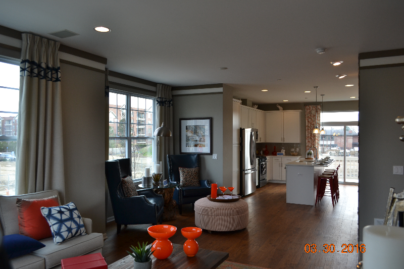 1245 Danforth Ct - Photo 5 of 6