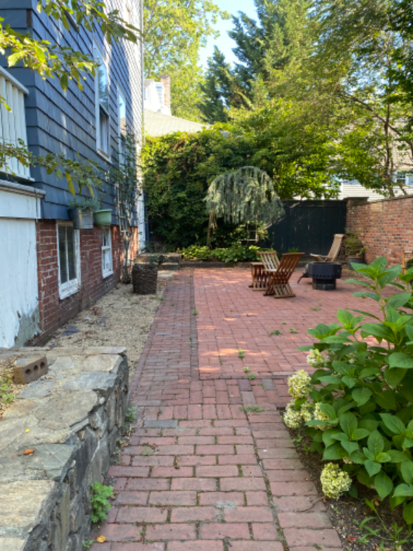 130 Transit St - Photo 4 of 16
