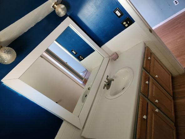 508 E Washington St - Photo 5 of 6