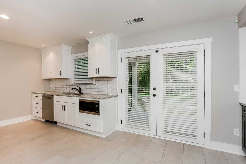 2661 Deerfield Cir Sw - Photo 7 of 18