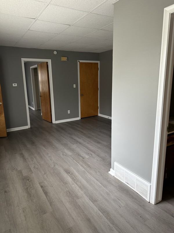 233 N Chestnut St #A - Photo 2 of 8