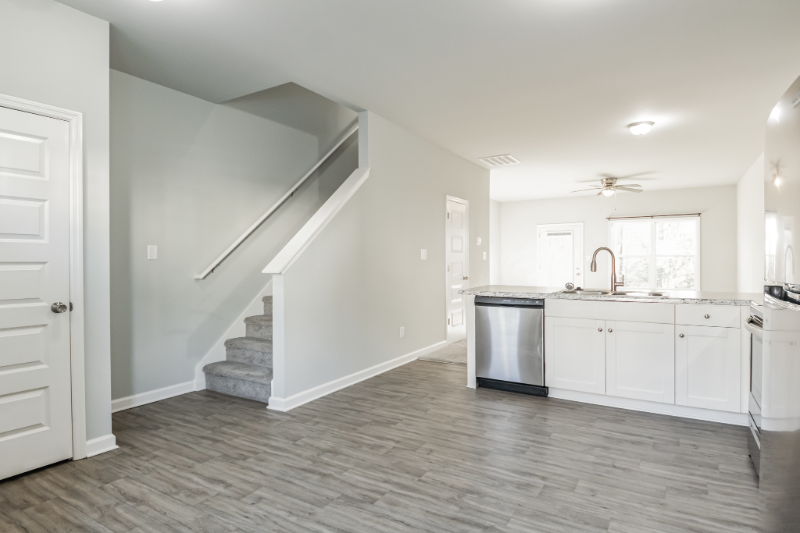131 Buckhorn Ave - Photo 2 of 9