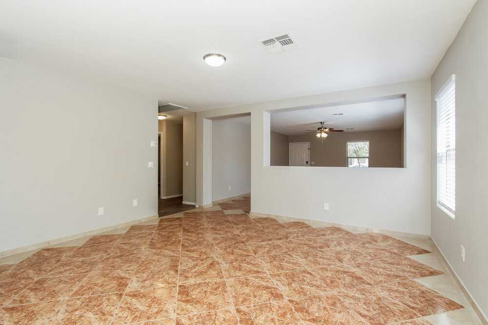 11807 W Ester Dr - Photo 6 of 19