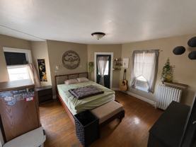 302 E Walnut St #B - Photo 1 of 1