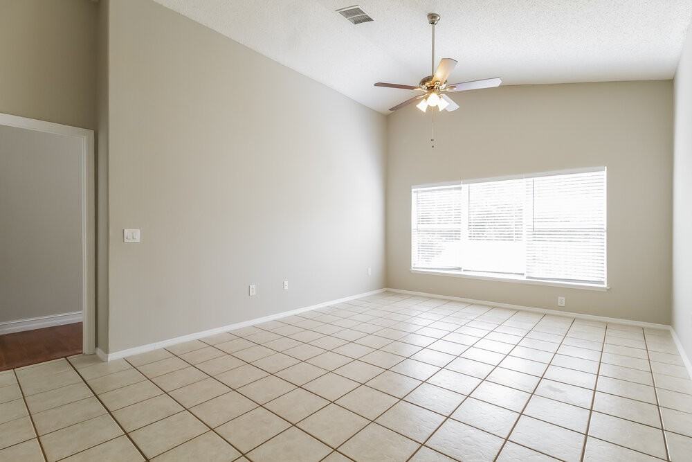 1802 Meadow Pond Way - Photo 4 of 16