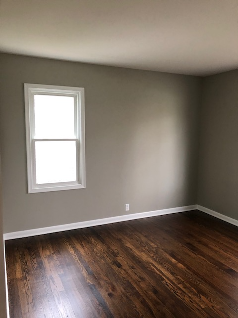 701 Whitcomb Ave - Photo 4 of 14