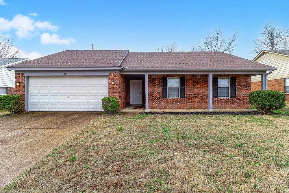 120 Pinewood Dr