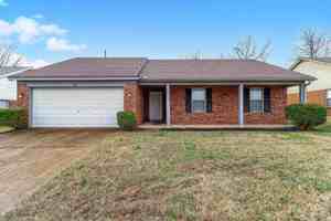 featured image of 120 Pinewood Dr
