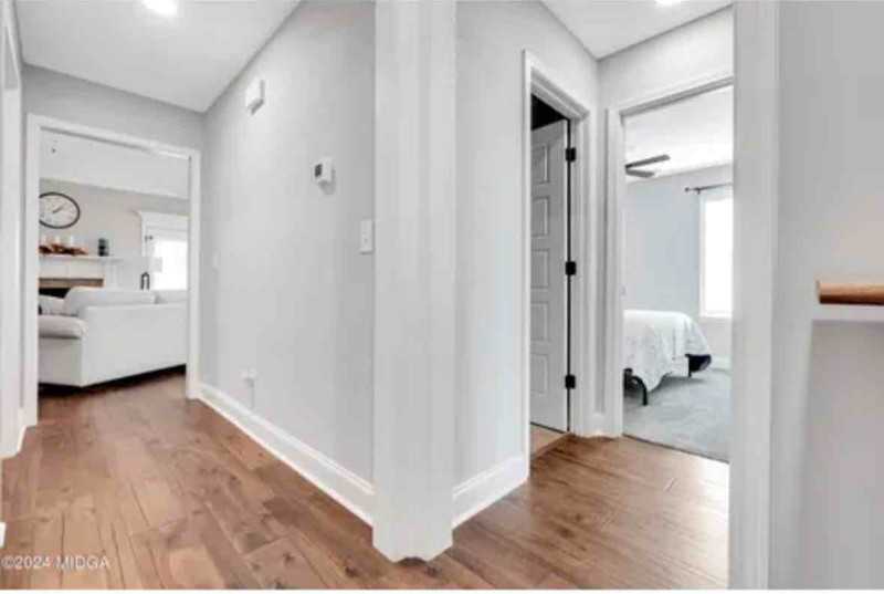 420 Madison Place Pkwy - Photo 4 of 18