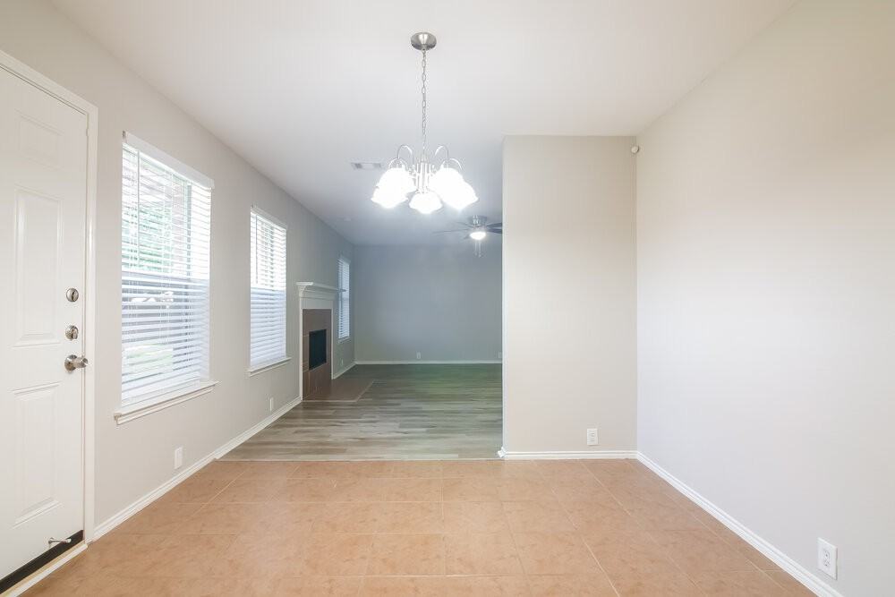 1006 Zachary Dr - Photo 6 of 17