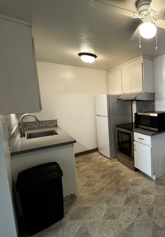 457 E N St #A - Photo 7 of 10