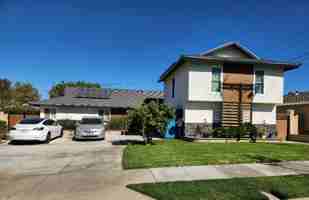 featured image of 3207 E Juniper Ave