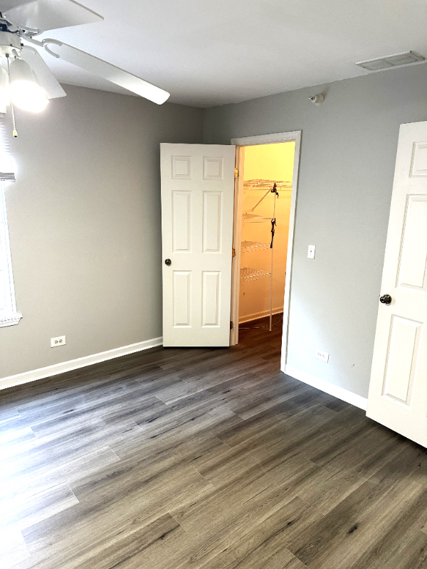 1325 Orleans Dr - Photo 7 of 10