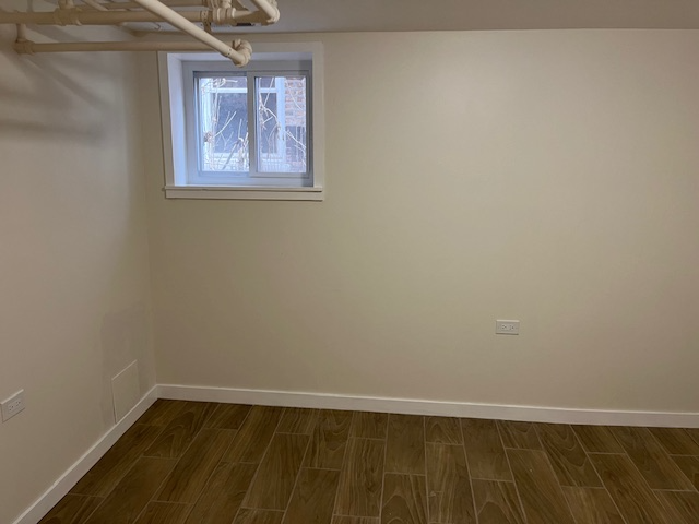 5433 W Eddy St - Photo 5 of 8