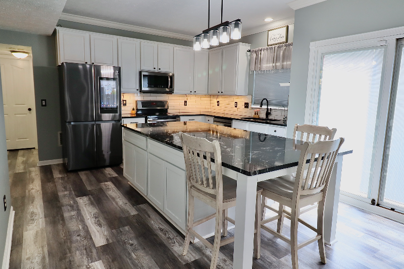 12115 Flagstone Dr - Photo 7 of 21