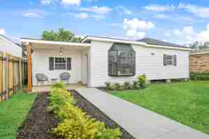 featured image of 512 Avenue G