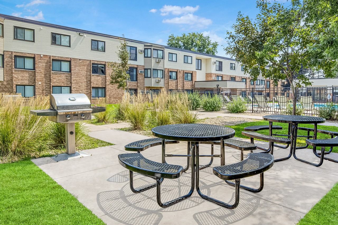 Ridgebrook Apartments - Photo 4 of 45