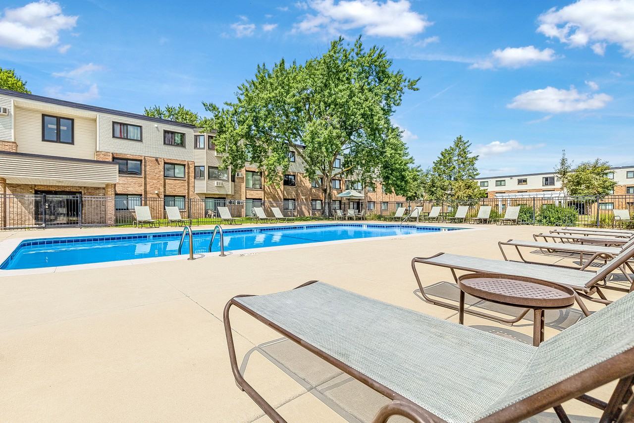 Ridgebrook Apartments - Photo 5 of 45