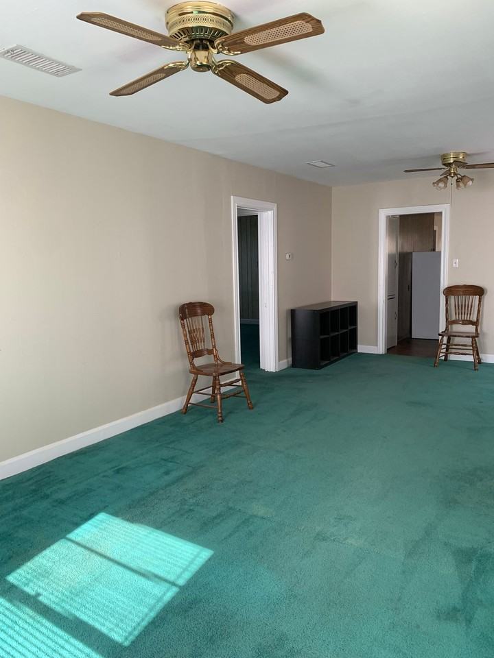 5707 Country Club Dr - Photo 7 of 11