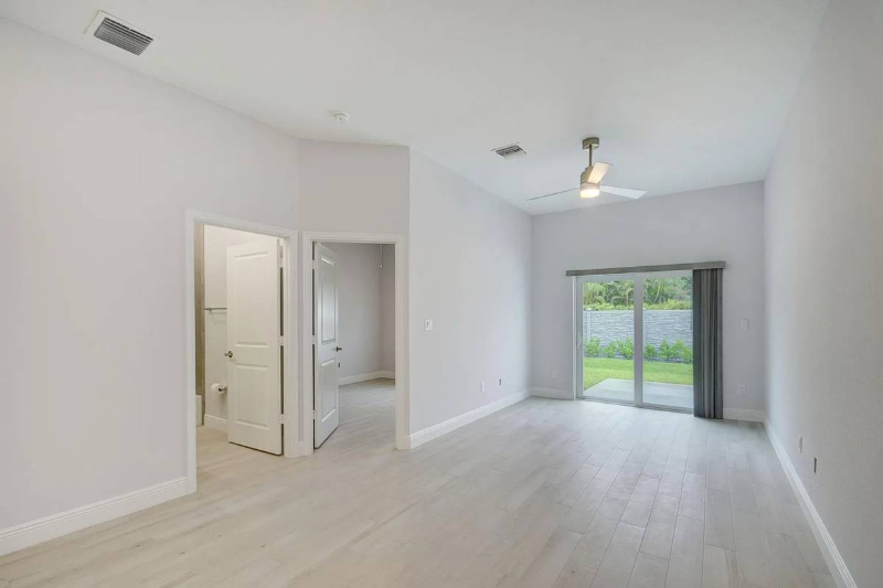 703 Dawn Pl #C - Photo 5 of 20