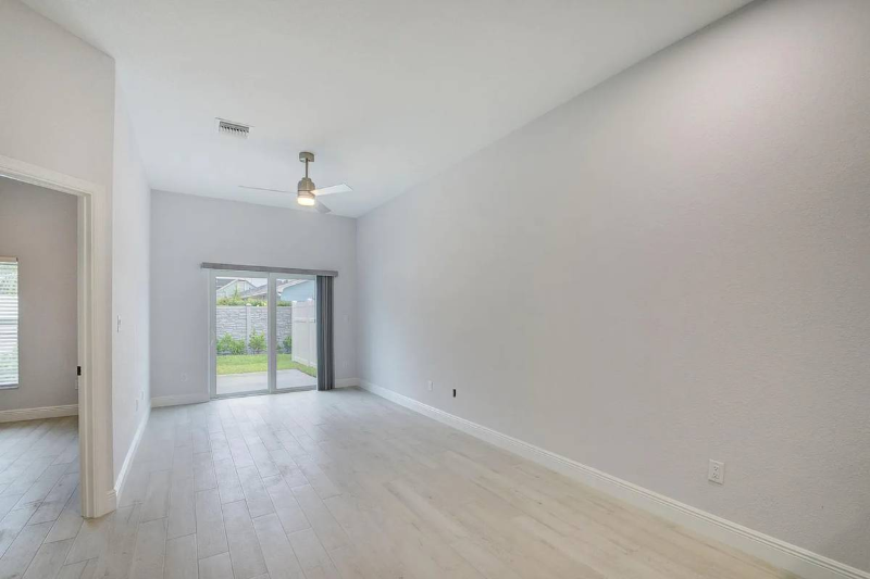 703 Dawn Pl #C - Photo 7 of 20
