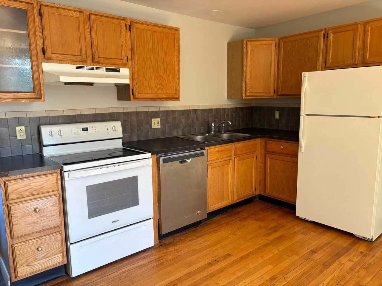 23 Spring St #11 - Photo 2 of 6