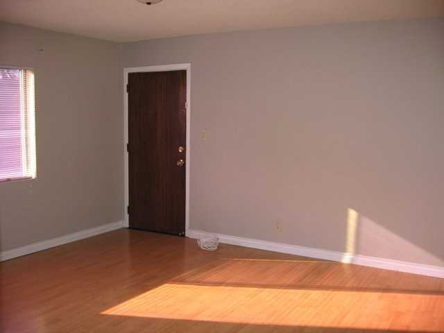 2711 Bellevue Ave #5 - Photo 5 of 9