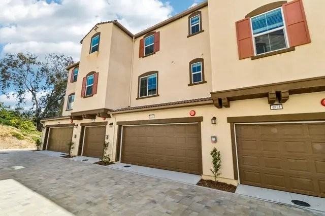 4899 Merida Way - Photo 3 of 20