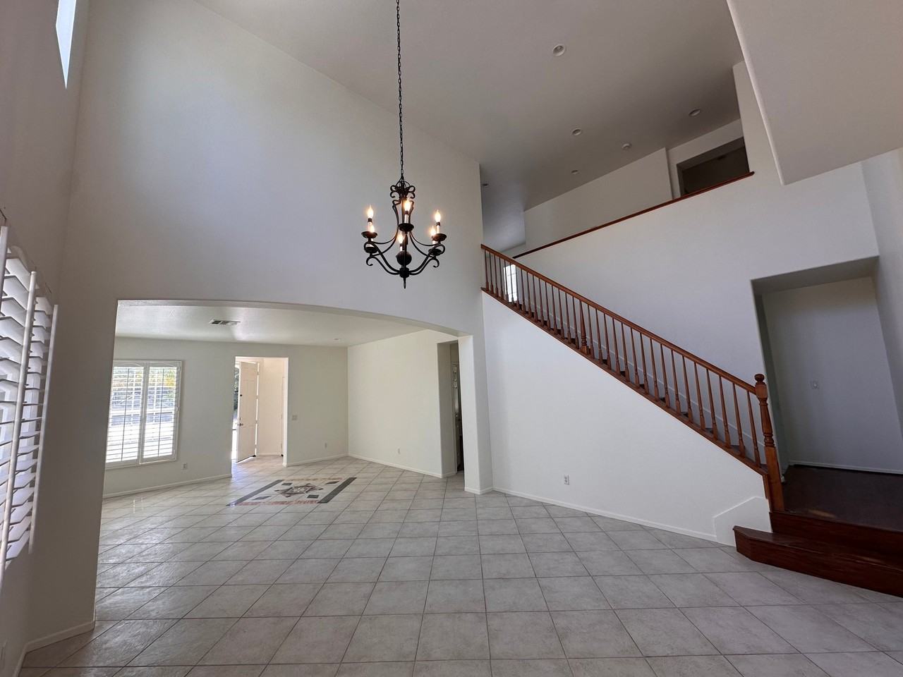 23424 Caliente Springs Ave - Photo 4 of 20