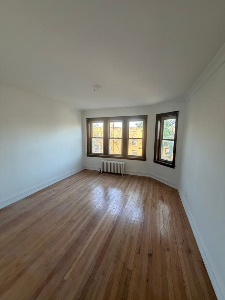 8310 S Paulina St #3 - Photo 4 of 12